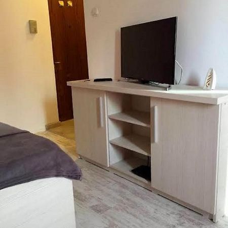 Cozy Studio Bucharest Apartment Bagian luar foto